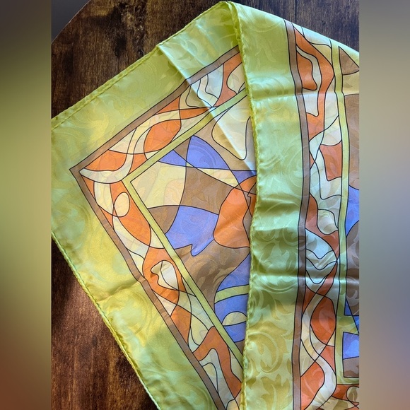 VINTAGE | ladies 100% silk, square, scarf - Picture 9 of 10